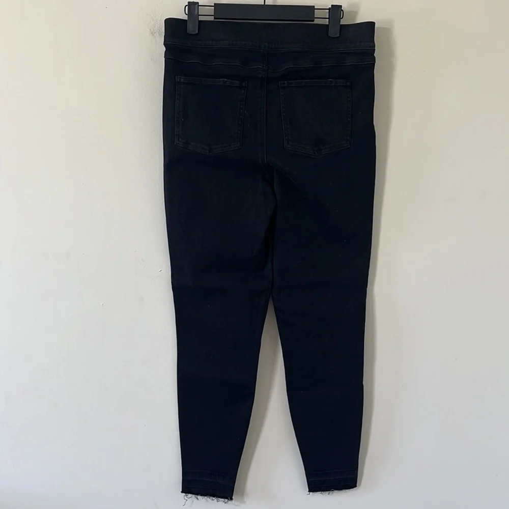 Spanx Vintage Black High Rise Distressed Denim Legging Size Large NWT - Picture 7 of 11